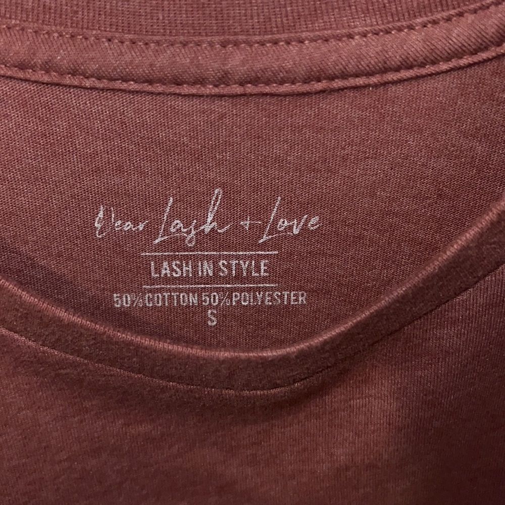 LASH VIBES TEE 😍 - Picture 5 of 5